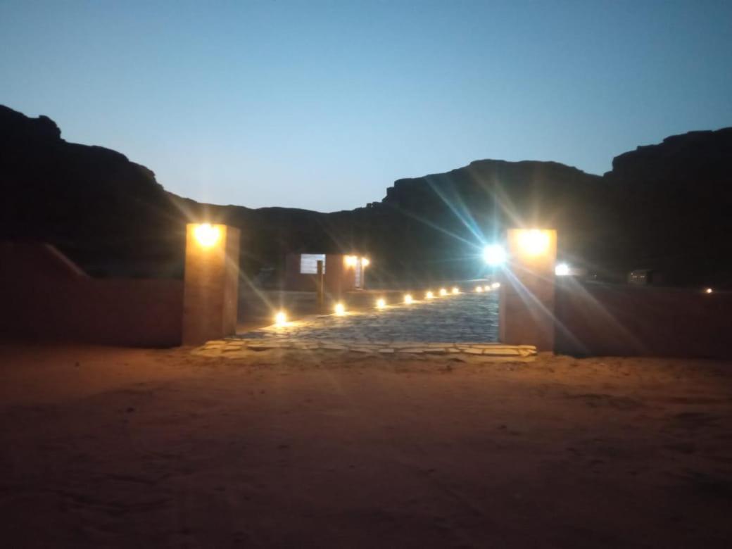 Landscape Rum Camp Hotel Вади Рум Екстериор снимка