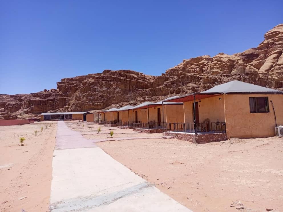 Landscape Rum Camp Hotel Вади Рум Екстериор снимка