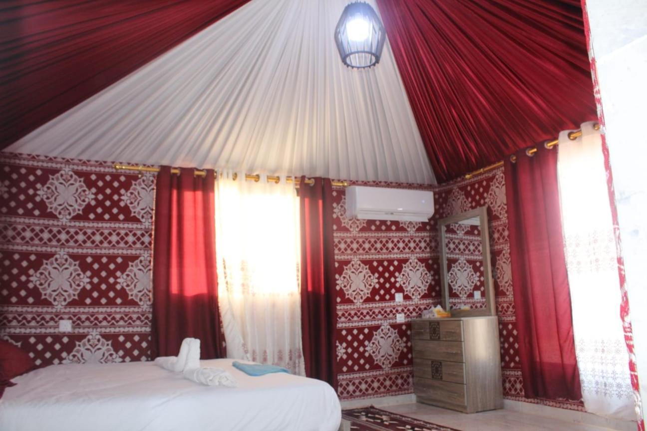 Landscape Rum Camp Hotel Вади Рум Екстериор снимка